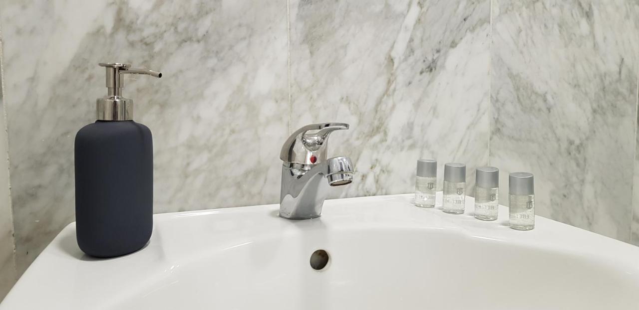 Lux Home - Sierpes Terrace إشبيلية المظهر الخارجي الصورة